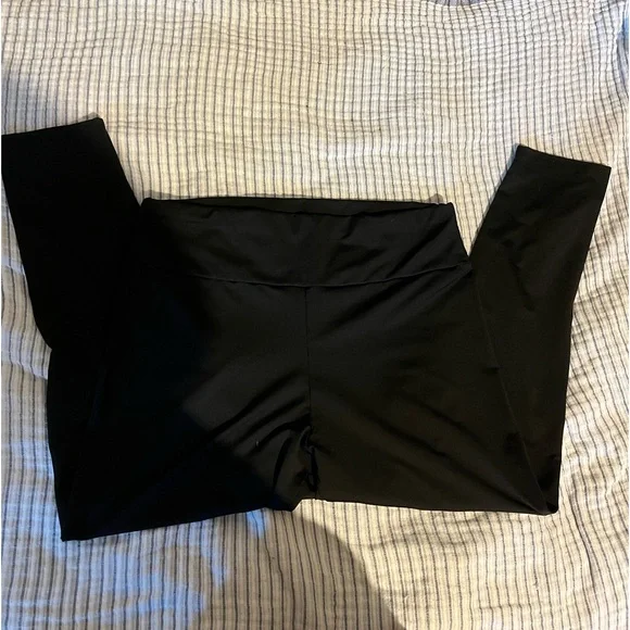 SHEIN Leopard Top and leggings Set - Picture 6 of 7